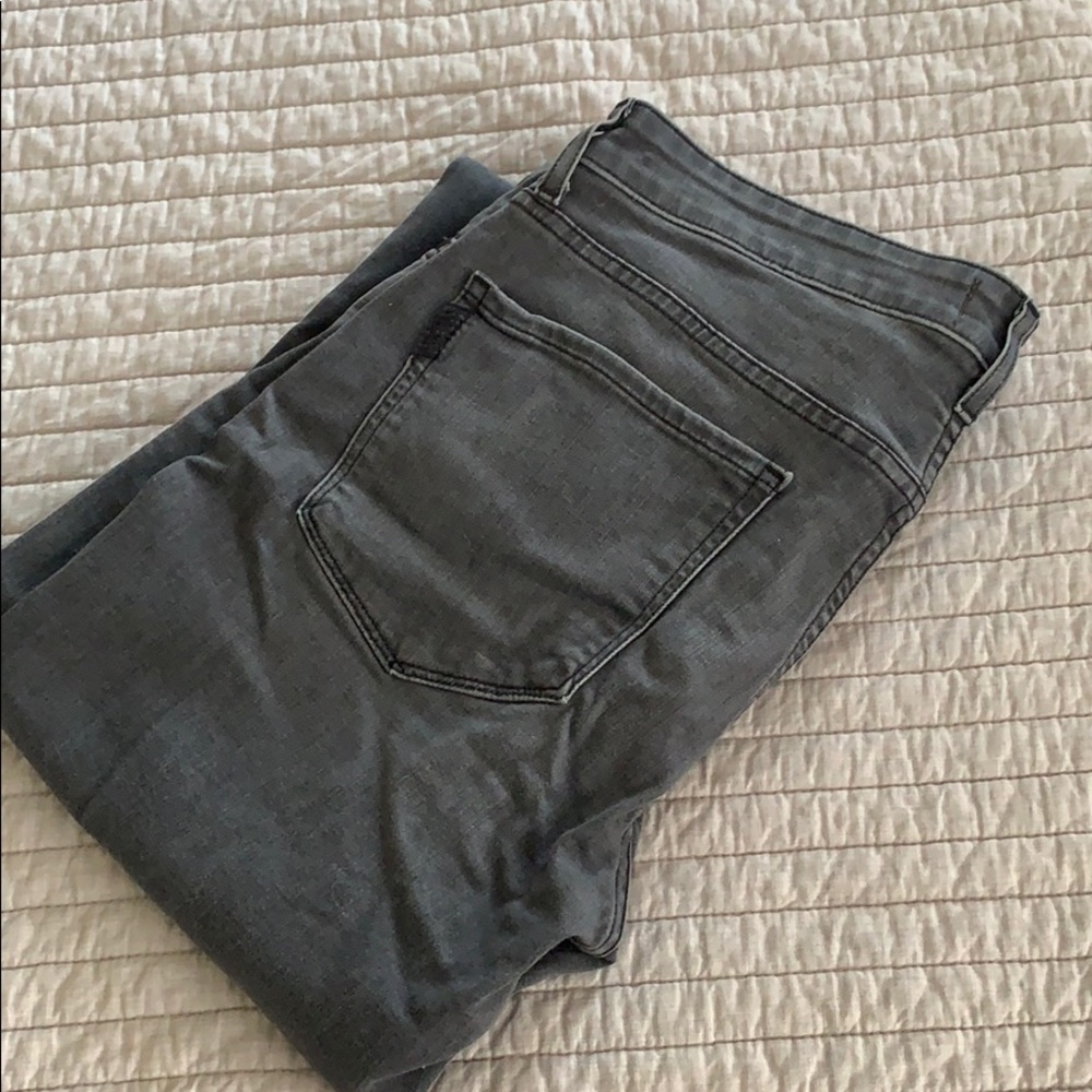 Paige federal gray jeans. Size 31.